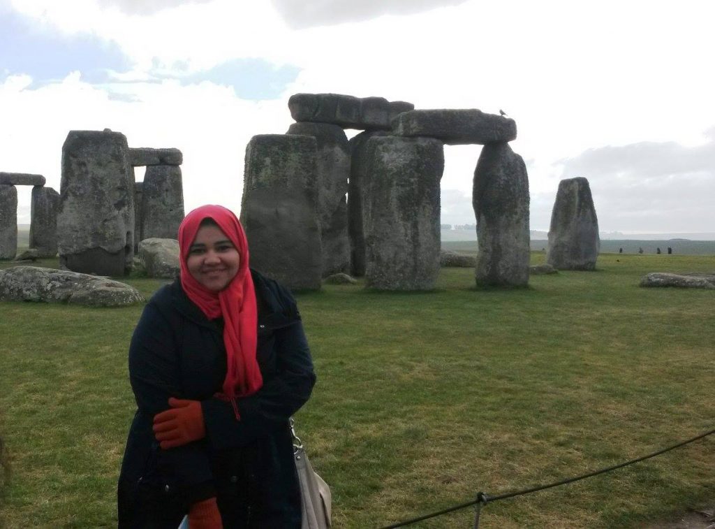 Trips out of London: visit Stonehenge